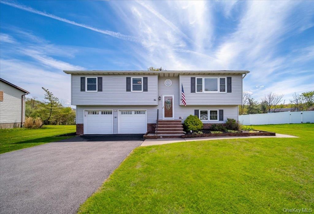 84 Guernsey Drive, New Windsor, NY 12553