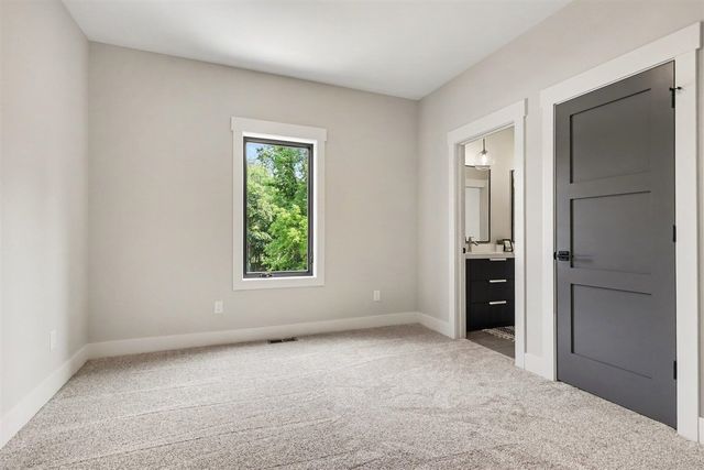 10621 Sun-Da-Go Drive, Middleville, MI 49333