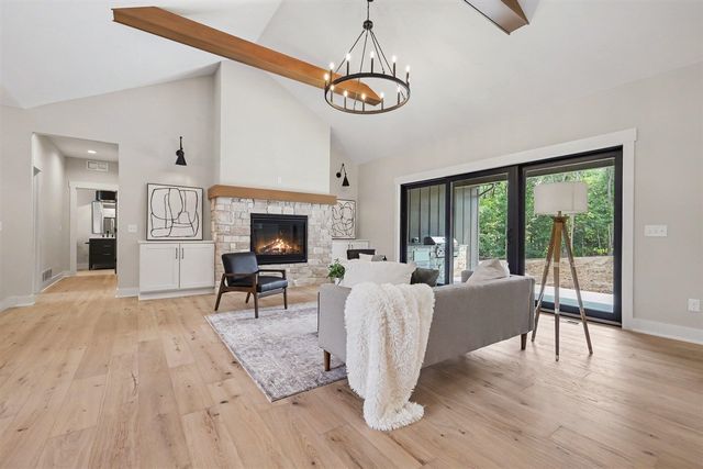 10621 Sun-Da-Go Drive, Middleville, MI 49333