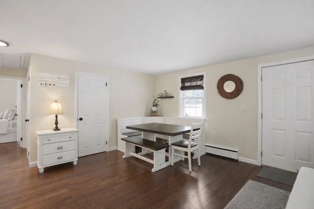 17 Pine Haven Cir, Rockland, MA 02370