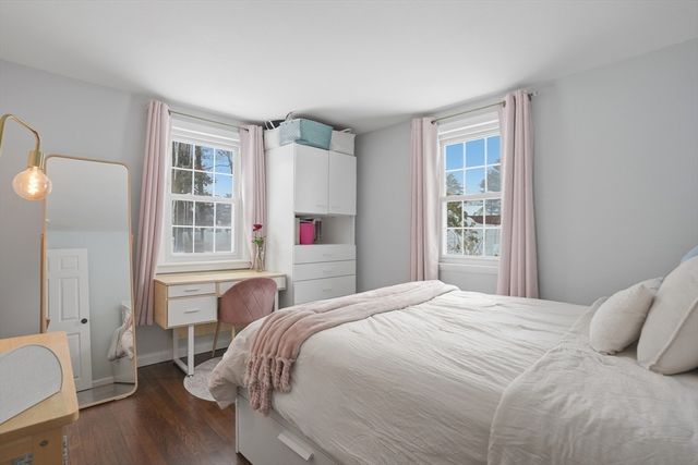 17 Pine Haven Cir, Rockland, MA 02370