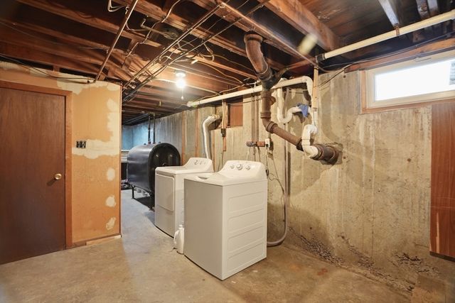 17 Pine Haven Cir, Rockland, MA 02370