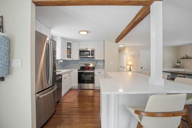 17 Pine Haven Cir, Rockland, MA 02370