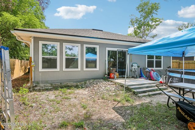 7916 DEKLE Avenue, Jacksonville, FL 32219
