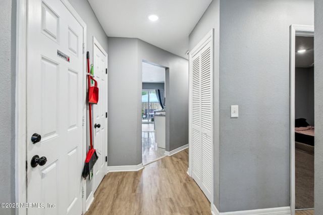 7916 DEKLE Avenue, Jacksonville, FL 32219
