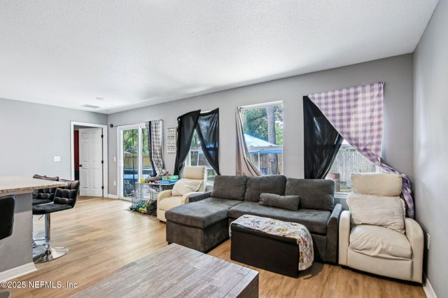 7916 DEKLE Avenue, Jacksonville, FL 32219