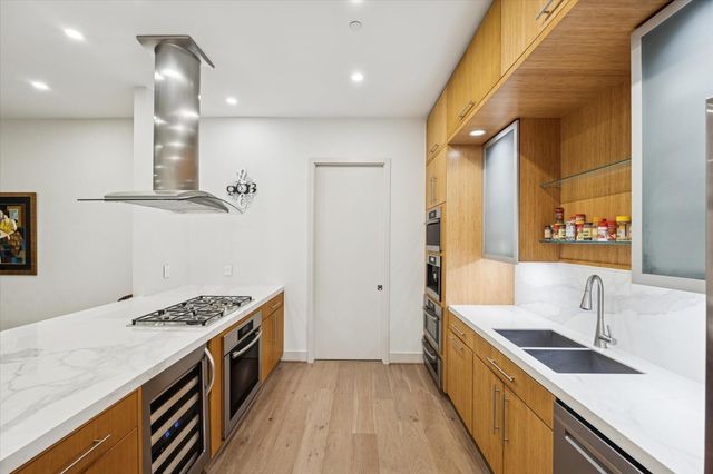 1600 Post Oak Boulevard 802, Houston, TX 77056