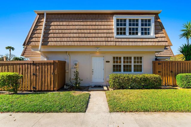 4270 Hazel Avenue B, Palm Beach Gardens, FL 33410