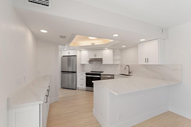 4270 Hazel Avenue B, Palm Beach Gardens, FL 33410