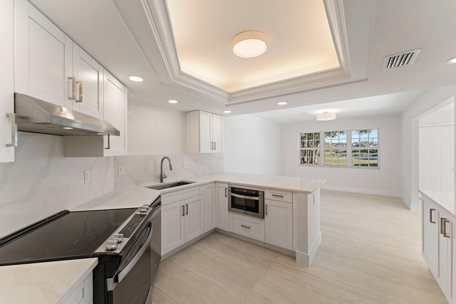 4270 Hazel Avenue B, Palm Beach Gardens, FL 33410