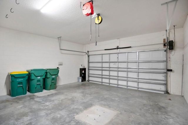 680 PREAKNESS CIR, Deland, FL 32724