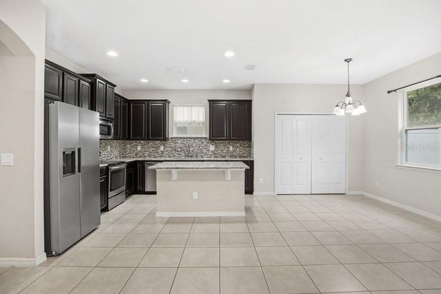 680 PREAKNESS CIR, Deland, FL 32724