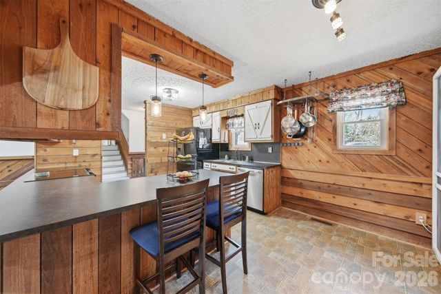 608 Hoyle Street, Lincolnton, NC 28092