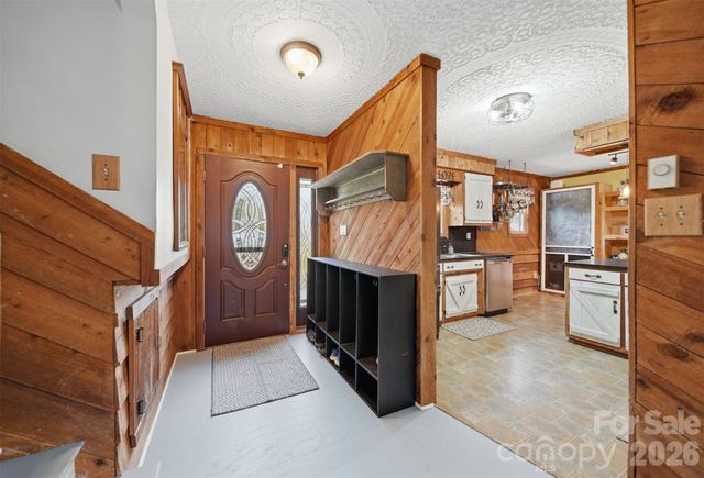 608 Hoyle Street, Lincolnton, NC 28092