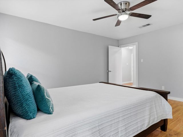 1008 Green Ridge Terrace, Saginaw, TX 76179