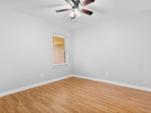 1008 Green Ridge Terrace, Saginaw, TX 76179