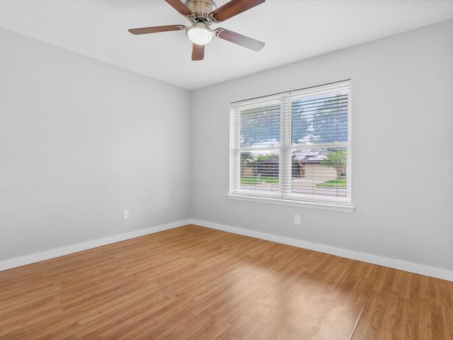 1008 Green Ridge Terrace, Saginaw, TX 76179