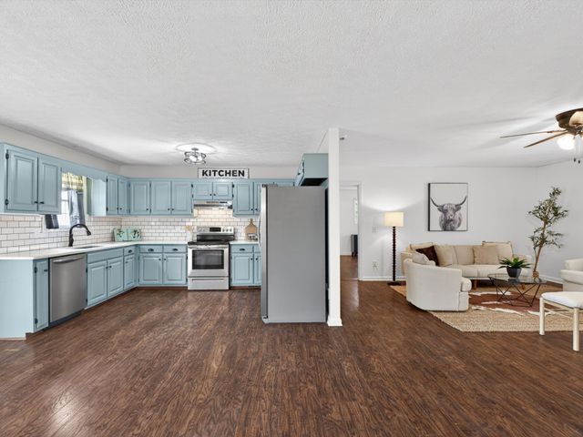 1401 Hobby Ln, Lewisburg, TN 37091