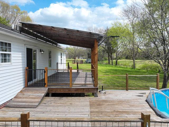 1401 Hobby Ln, Lewisburg, TN 37091