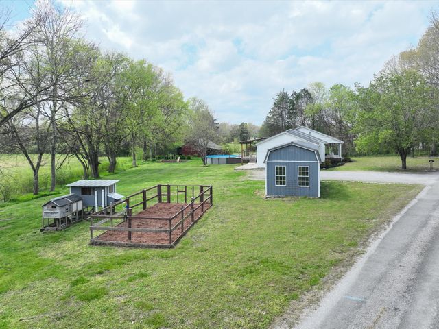 1401 Hobby Ln, Lewisburg, TN 37091