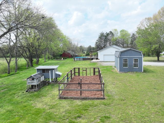 1401 Hobby Ln, Lewisburg, TN 37091