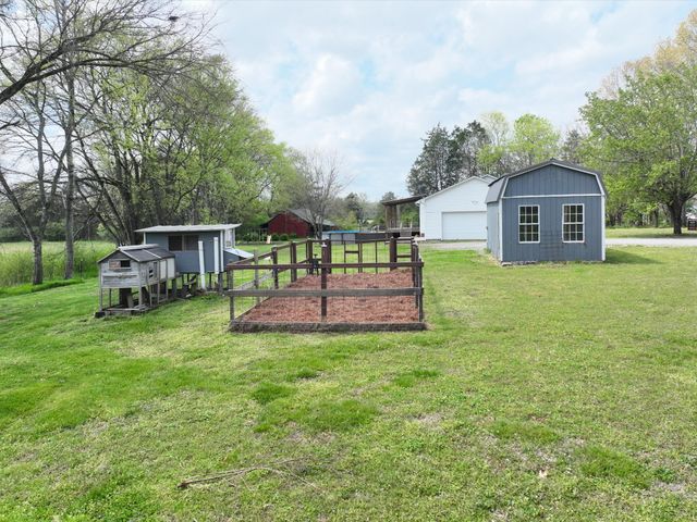 1401 Hobby Ln, Lewisburg, TN 37091