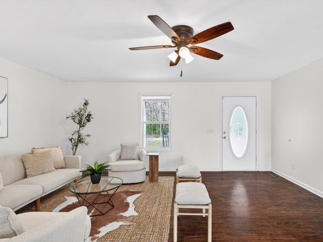 1401 Hobby Ln, Lewisburg, TN 37091