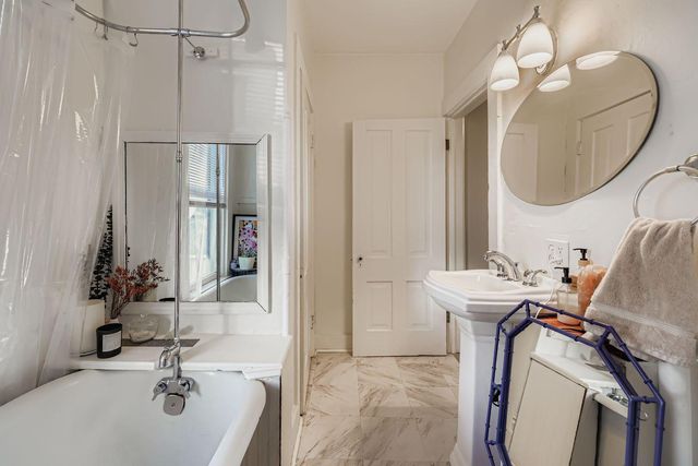 2821 E 26th Street, Minneapolis, MN 55406