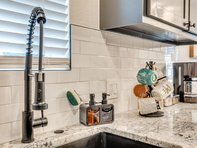 11 Port Duncan Boulevard, Afton, OK 74331