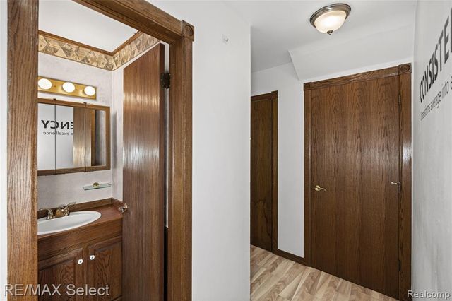 1914 E 2nd Street, Flint, MI 48503