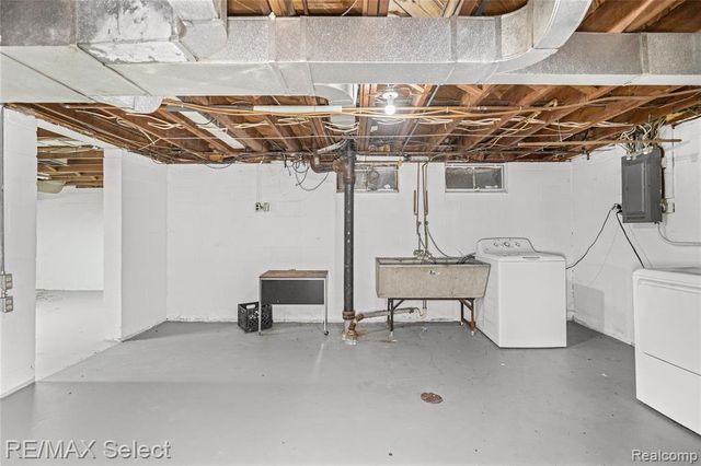 1914 E 2nd Street, Flint, MI 48503