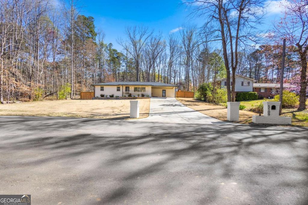 5109 Dogwood Hills Drive, Sugar Hill, GA 30518