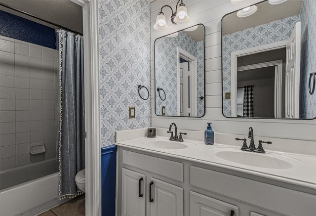1905 Wickersham Lane, Corinth, TX 76210