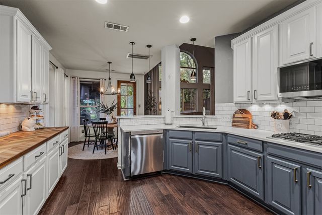 1905 Wickersham Lane, Corinth, TX 76210
