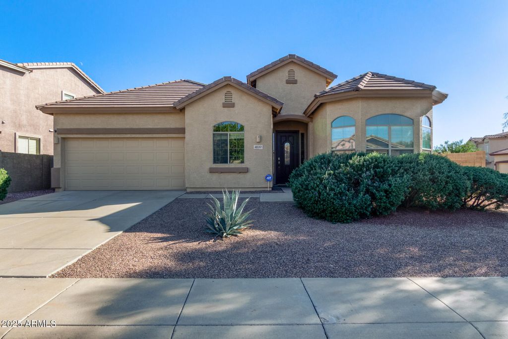 4537 W RAVINA Lane, Anthem, AZ 85086
