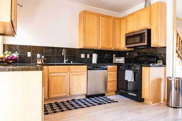 516 Irving Way, Big Bear City, CA 92314