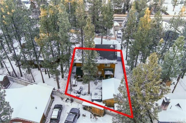516 Irving Way, Big Bear City, CA 92314