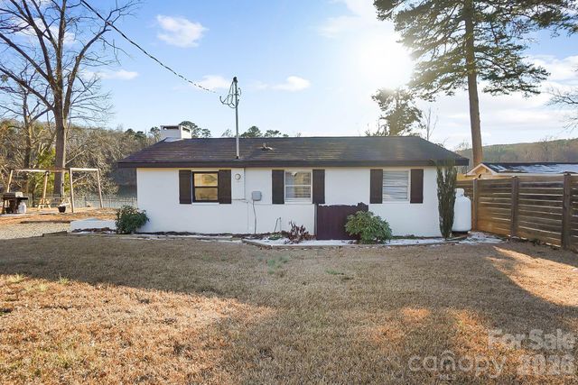 22246 Oakwood Road, Albemarle, NC 28001
