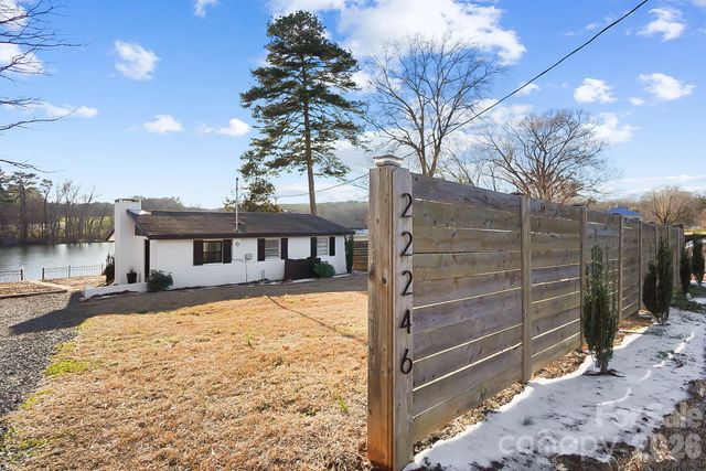 22246 Oakwood Road, Albemarle, NC 28001