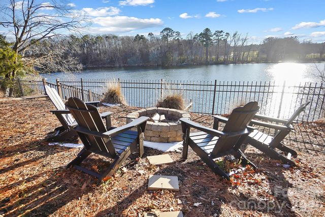 22246 Oakwood Road, Albemarle, NC 28001