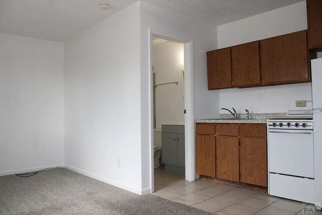 1529 Oakshire Lane, Pueblo, CO 81001