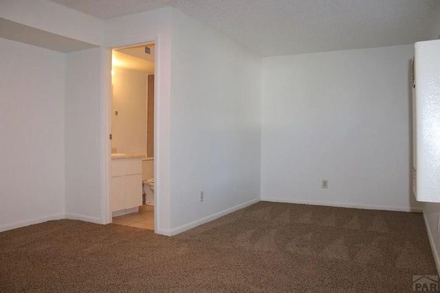 1529 Oakshire Lane, Pueblo, CO 81001