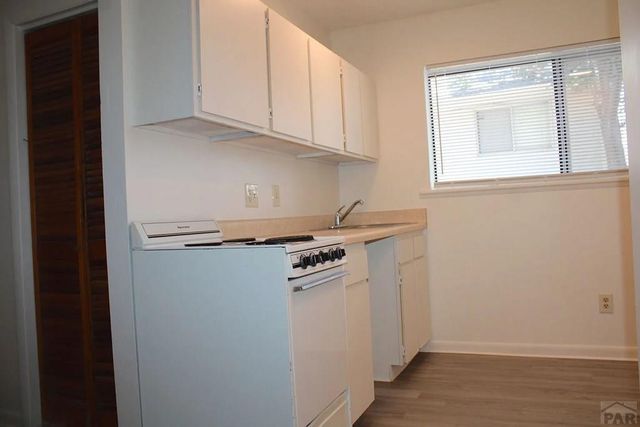 1529 Oakshire Lane, Pueblo, CO 81001