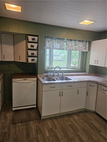 51 Interstate Parkway, Bradford City, PA 16701