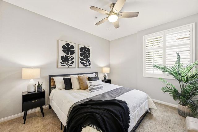 3877 Pell Place 108, San Diego, CA 92130