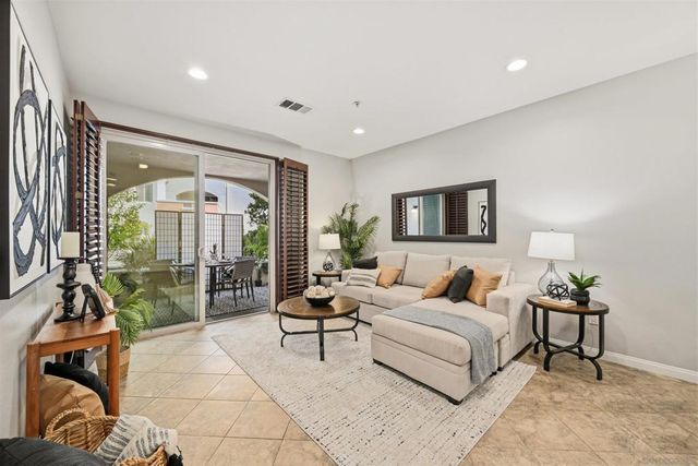 3877 Pell Place 108, San Diego, CA 92130