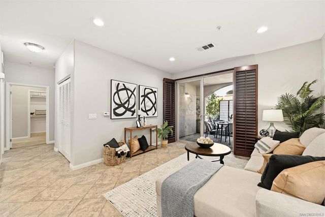 3877 Pell Place 108, San Diego, CA 92130