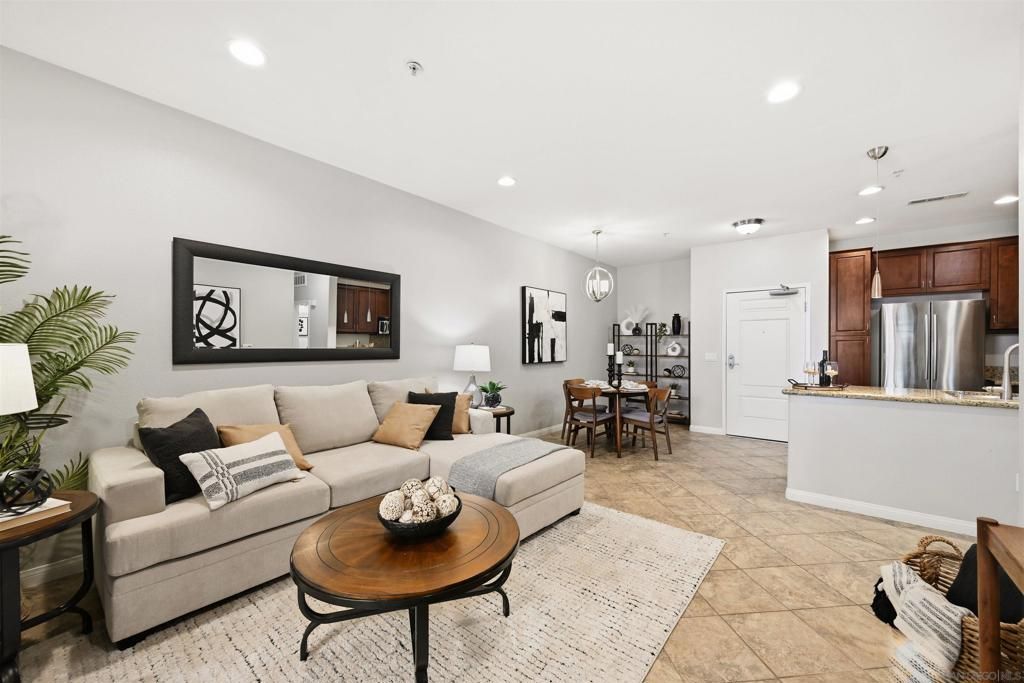 3877 Pell Place 108, San Diego, CA 92130