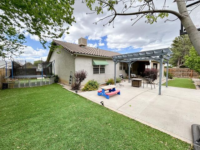 560 N Robinson Ave, Florence, CO 81226