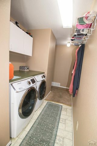 560 N Robinson Ave, Florence, CO 81226